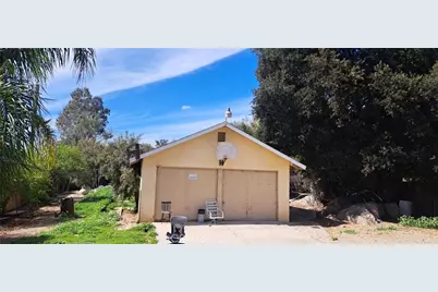 25767 Creag Avenue, Homeland, CA 92548 - Photo 2