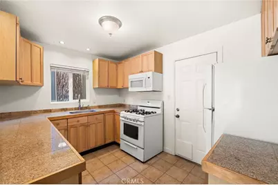 314 W Aeroplane, Big Bear City, CA 92314 - Photo 16