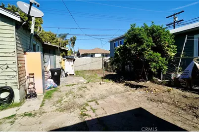 1323 W 41st, Los Angeles, CA 90037 - Photo 24