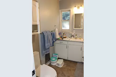 967 E Columbia, Pomona, CA 91767 - Photo 8