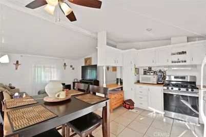 2191 Harbor Boulevard #7, Costa Mesa, CA 92627 - Photo 4