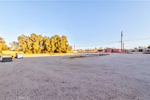 2471 W Main St, Barstow, CA 92311 - Photo 4