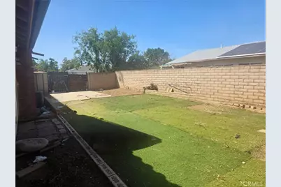 23010 Vought, Moreno Valley, CA 92553 - Photo 14