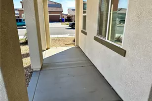 11827 Fresh Meadow Pl, Victorville, CA 92392 - Photo 2