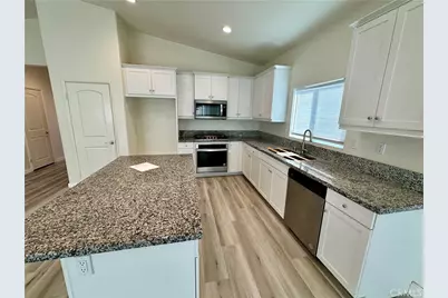 11827 Fresh Meadow Place, Victorville, CA 92392 - Photo 16