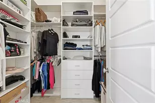 4977 Hydepark, Agoura Hills, CA 91301 - Photo 28