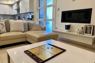 646 S Courson Dr, Anaheim, CA 92804 - Photo 62