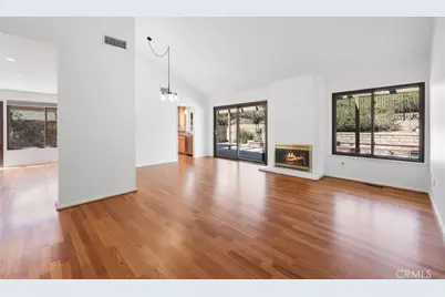25377 Fortuna, Valencia, CA 91355 - Photo 4