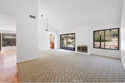 25377 Fortuna, Valencia, CA 91355 - Photo 4