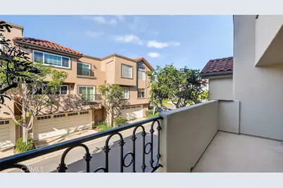 19282 Torreypines, Huntington Beach, CA 92648 - Photo 32