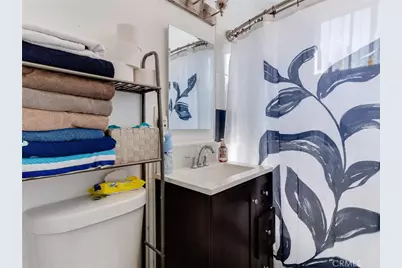 1316 W L Street, Wilmington, CA 90744 - Photo 14