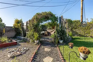 2869 W Stonybrook Dr, Anaheim, CA 92804 - Photo 16