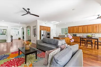 12831 Fairhaven Extention, Santa Ana, CA 92705 - Photo 18