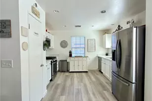 690 Julian Ave, San Jacinto, CA 92582 - Photo 8