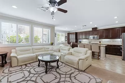 8042 Englesma, Chino, CA 91708 - Photo 6