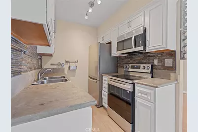 335 Cedar Avenue #412, Long Beach, CA 90802 - Photo 8