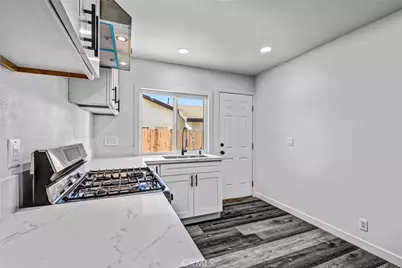 4781 Calle Las Positas, Oceanside, CA 92057 - Photo 14