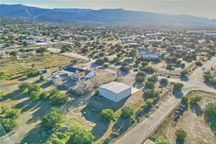 9783 Corton Rd, Phelan, CA 92371 - Photo 28
