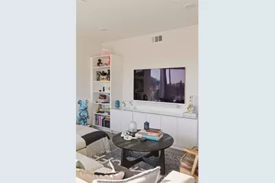 518 E Windsor #305, Glendale, CA 91205 - Photo 12