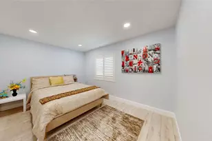 17891 Caledonia Cir, Huntington Beach, CA 92647 - Photo 20