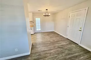 15354 Kiamichi Rd, Apple Valley, CA 92307 - Photo 6