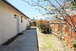 15354 Kiamichi Rd, Apple Valley, CA 92307 - Photo 18