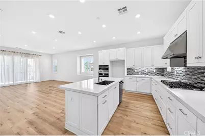 300 Tank, Irvine, CA 92618 - Photo 16