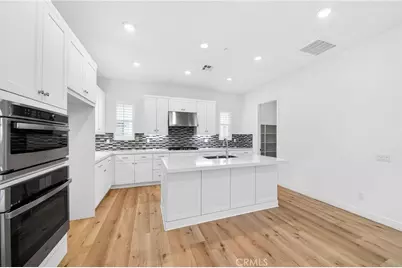 300 Tank, Irvine, CA 92618 - Photo 14