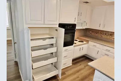 1560 Homewood Road #114-L, Seal Beach, CA 90740 - Photo 20