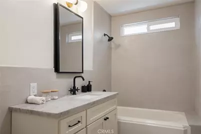 2014 W 84th Street, Los Angeles, CA 90047 - Photo 24