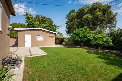 2660 Gondar Avenue, Long Beach, CA 90815 - Photo 40