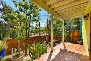 2008 Preston Ave, Los Angeles, CA 90026 - Photo 32