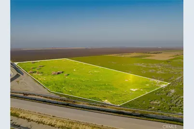 220 -45 Woollomes Avenue, Wasco, CA 93280 - Photo 2