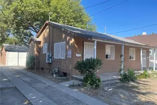 1064 Acacia Ave, San Bernardino, CA 92410 - Photo 2