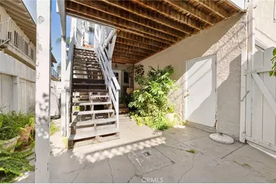 118 Roycroft Avenue, Long Beach, CA 90803 - Photo 32