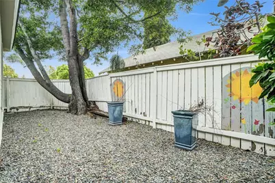 151 N Lincoln, Fullerton, CA 92831 - Photo 36