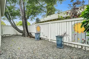 151 N Lincoln, Fullerton, CA 92831 - Photo 36
