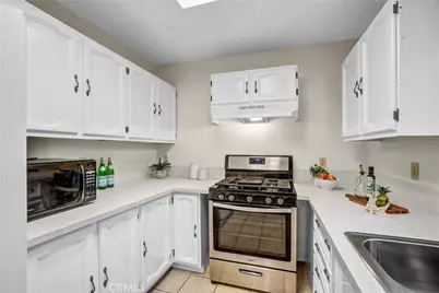 151 N Lincoln, Fullerton, CA 92831 - Photo 44