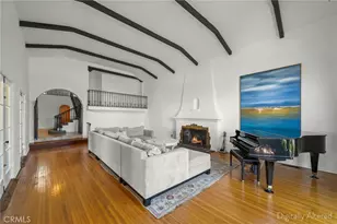 112 N Highland Ave, Los Angeles, CA 90036 - Photo 2