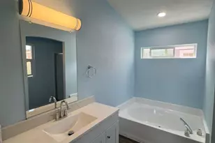 215 S Sullivan Ln, Santa Ana, CA 92704 - Photo 10