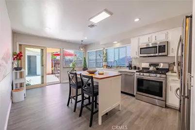 1422 Camelot Drive, Corona, CA 92882 - Photo 28