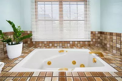 10253 Hopeland, Downey, CA 90241 - Photo 38