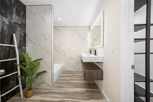 223 W Simmons Ave, Anaheim, CA 92802 - Photo 36