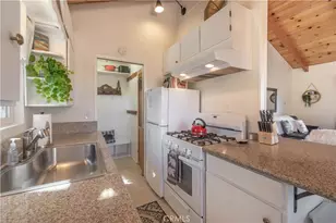 43399 Primrose Dr, Big Bear Lake, CA 92315 - Photo 14