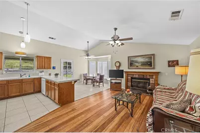 13531 Suncrest Court, Yucaipa, CA 92399 - Photo 4