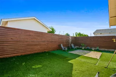 9424 Los Angeles, Bellflower, CA 90706 - Photo 22