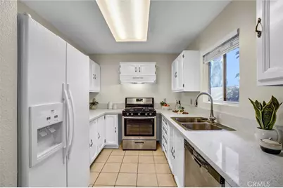 151 N Lincoln, Fullerton, CA 92831 - Photo 42