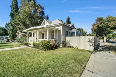 151 N Lincoln, Fullerton, CA 92831 - Photo 2