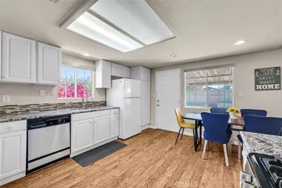 9562 Canton Avenue, Anaheim, CA 92804 - Photo 12