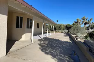 9425 Mountain Rd, Pinon Hills, CA 92372 - Photo 10